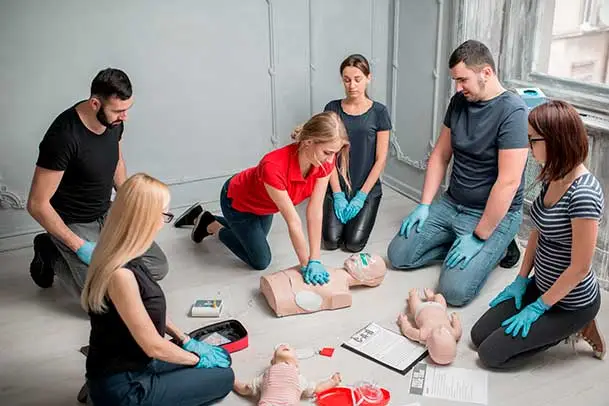 Cursos BLS y ACLS AHA